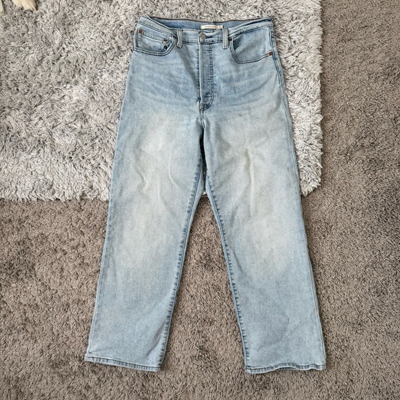 Levis Ribcage - Picture 3 of 6